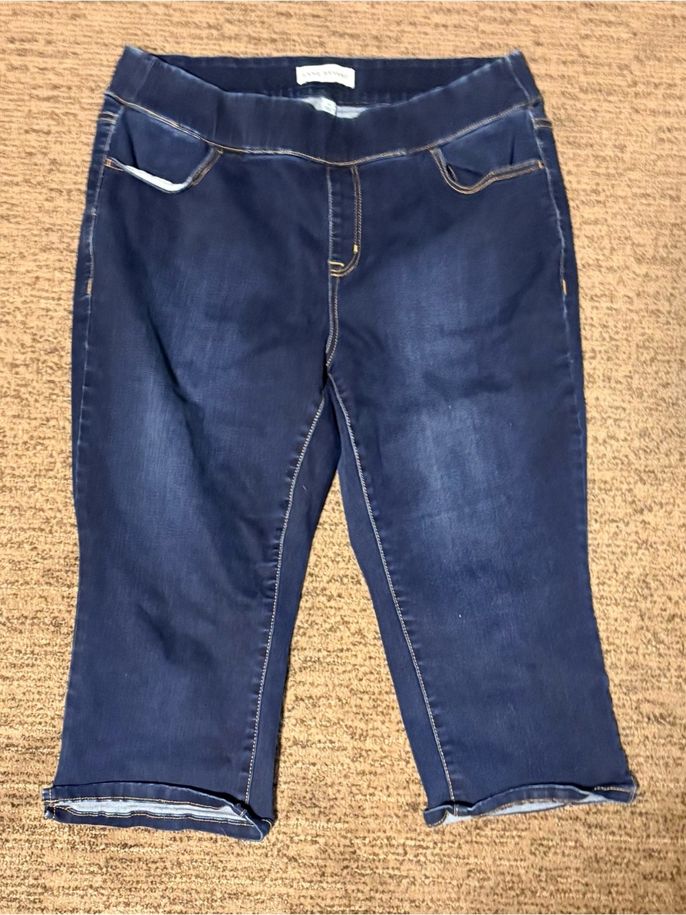 Lane Bryant size 16 Dark Blue Women's Pull-On Capri Jeans